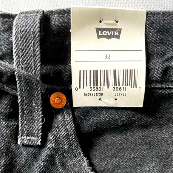Levi’s women’s 501 Original Shorts - Picture 3 of 5